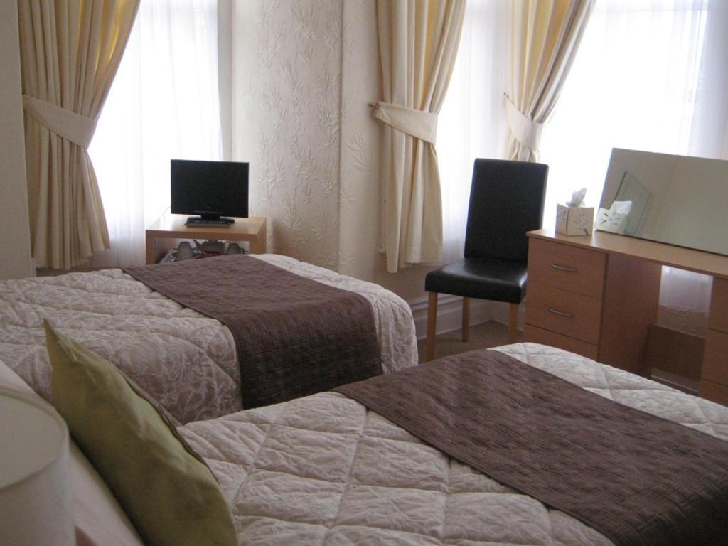 Hotel Cleve Court